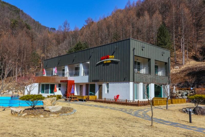 Hongcheon Binari Pension