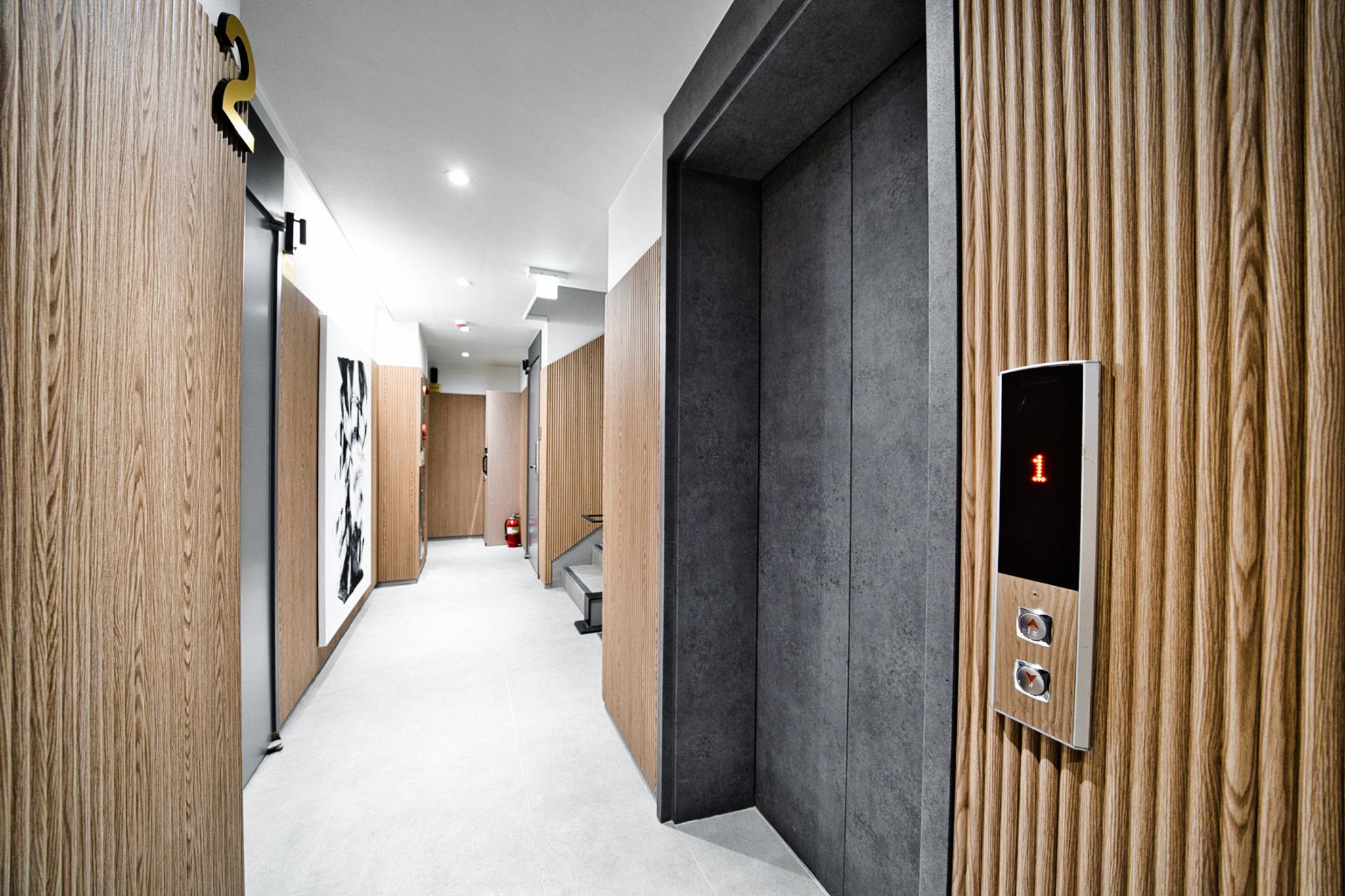 Dongdaemun History Cultural Park Station LOO (Lou Hotel)-6