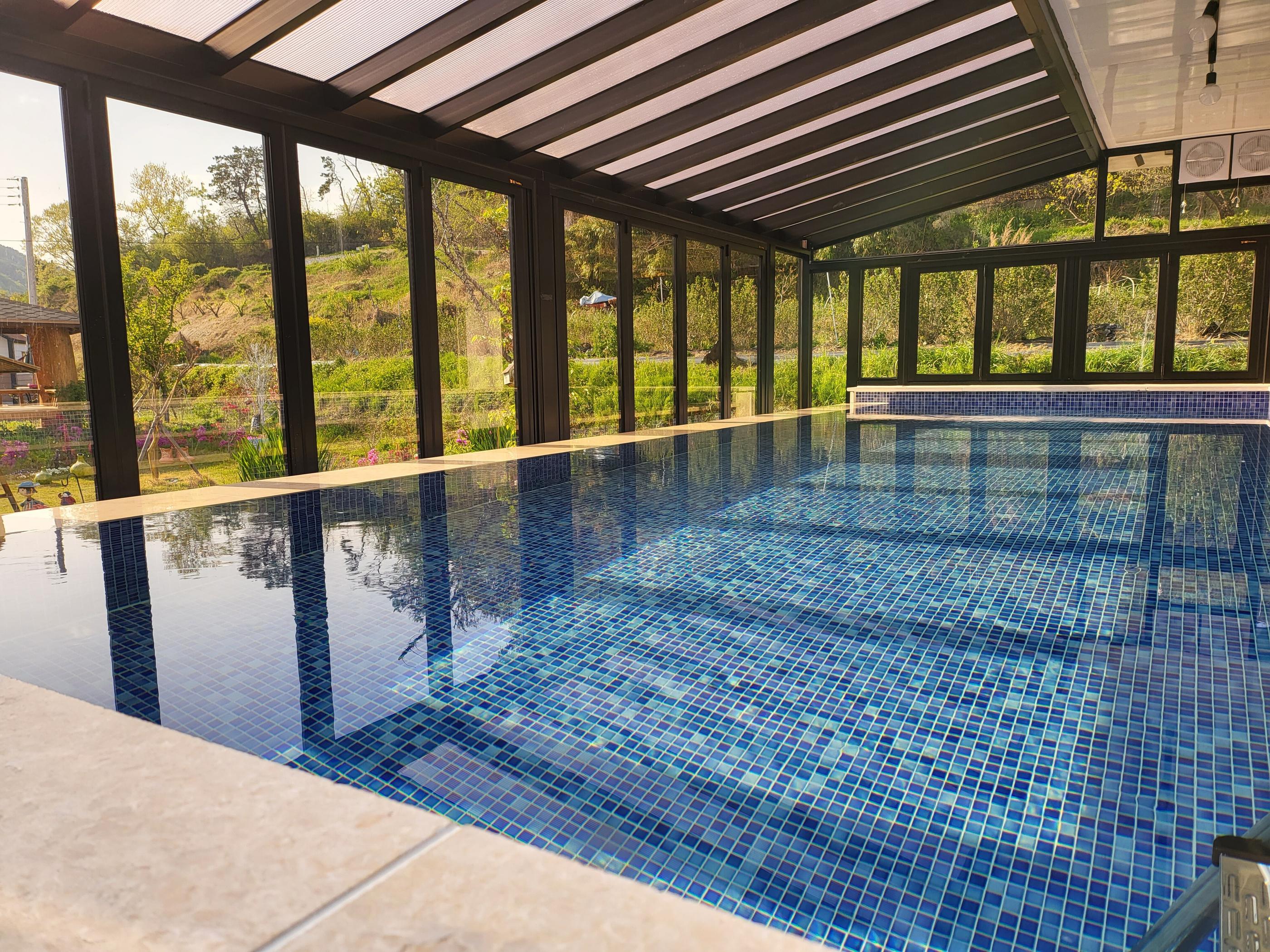 The Hue Kids Pool Vila-37