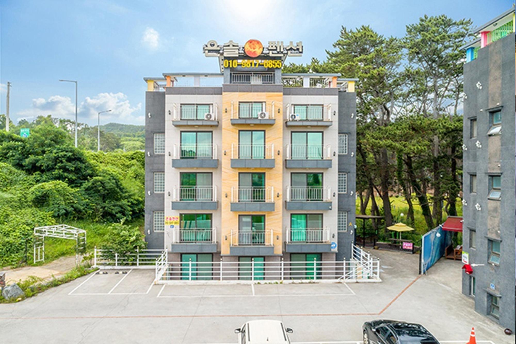 Gyeongju Gampo Eunsol Family Pension
