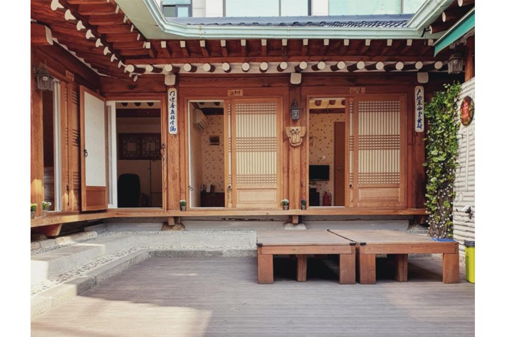 Jongno Hanok Gung Guesthouse-10