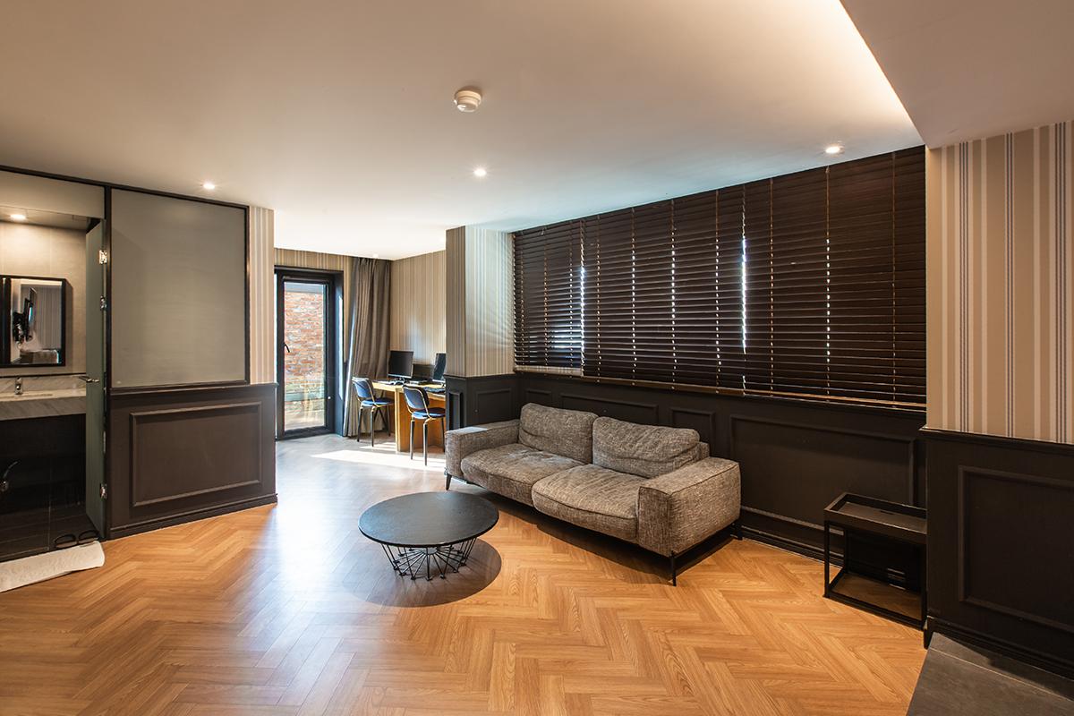 Busan Seomyeon Brown Dot 1-2