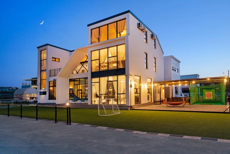 Daebudo On and Off A Pension-3