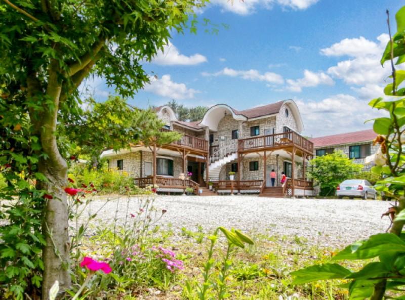 Taean (Anmyeondo) Rosemary Pension