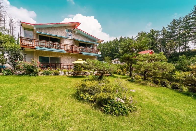 Hongcheon Mont Blanc Pension (Near Ocean World, Golf Course)
