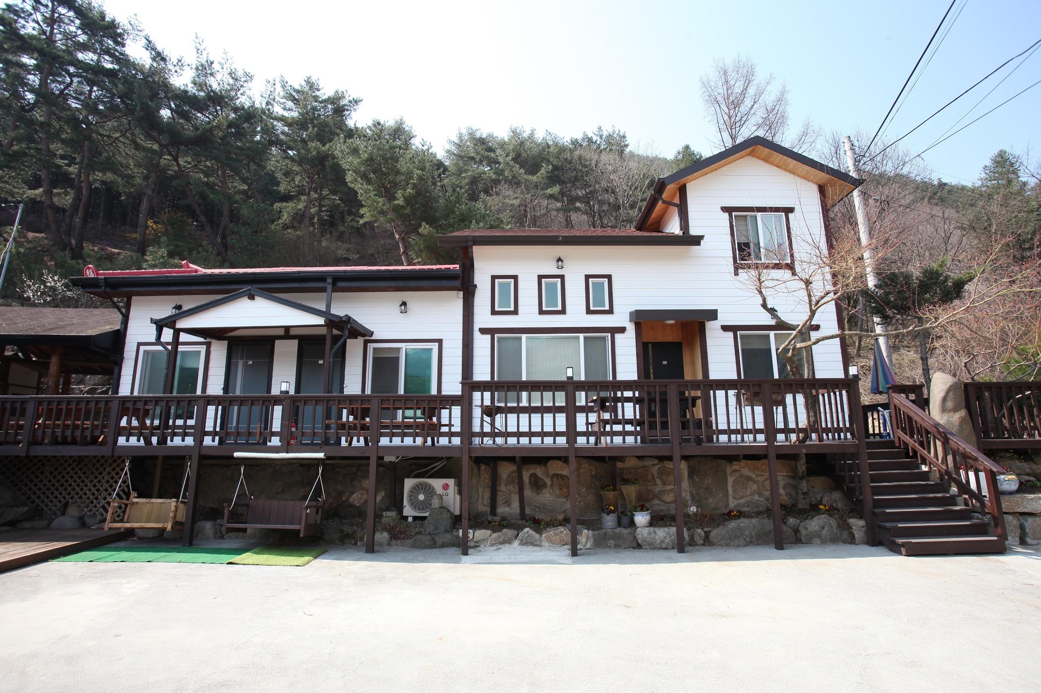 Yeongwol Deulpulhyang Pension