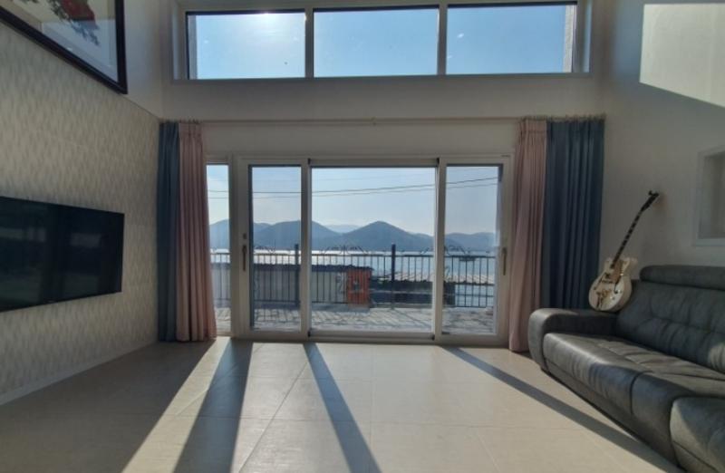 Namhae Sea Sound Pension