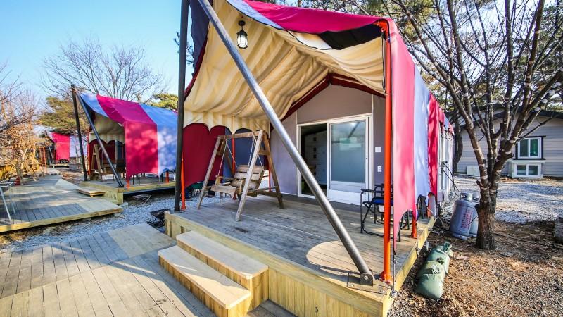 Pocheon Pine Tree Glamping Poolvilla-21