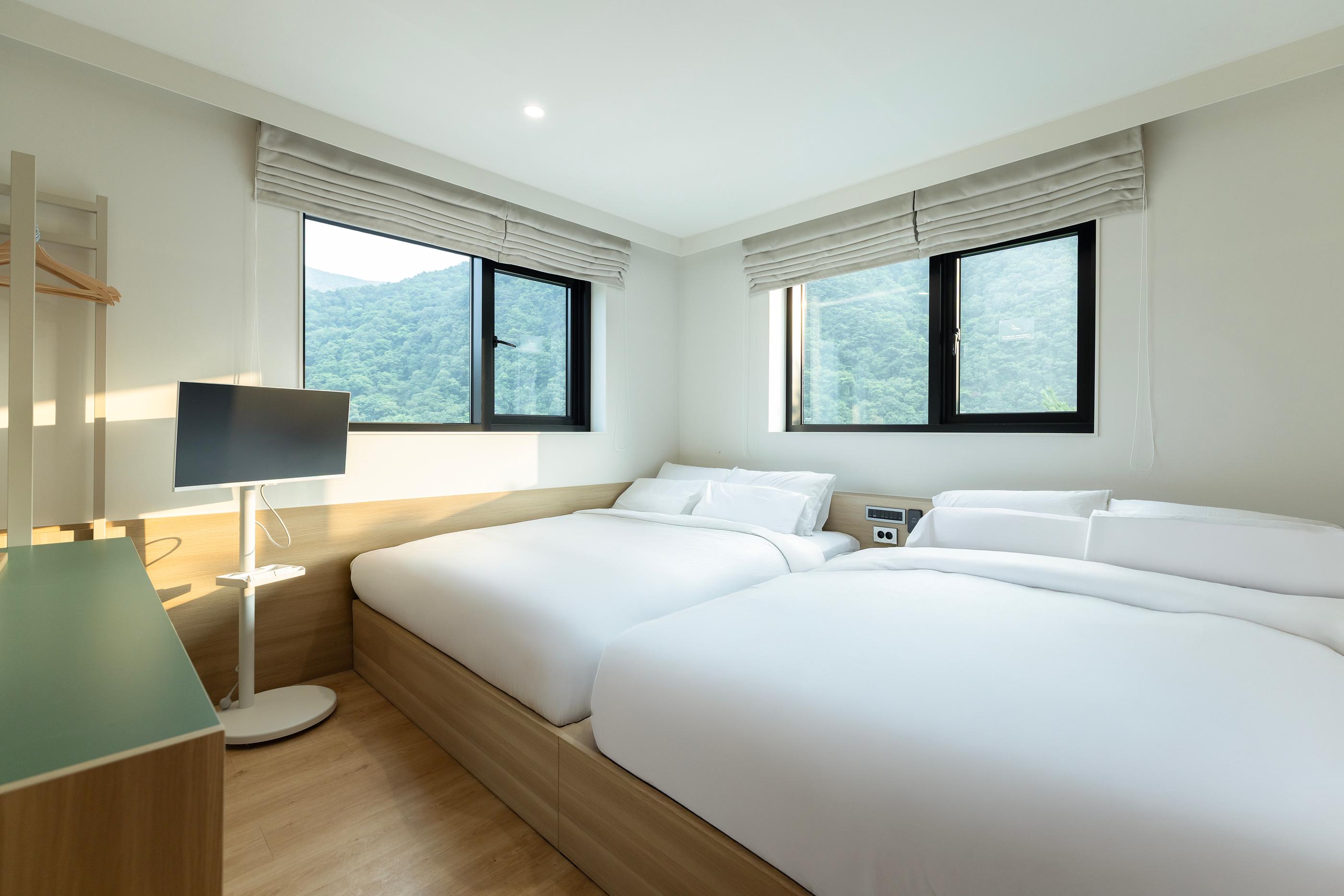 Rivmont Danyang by Aank