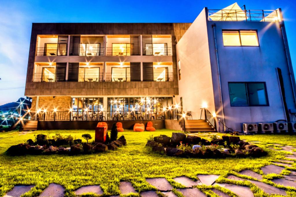 Jeju Lucid M Pension and Guest House