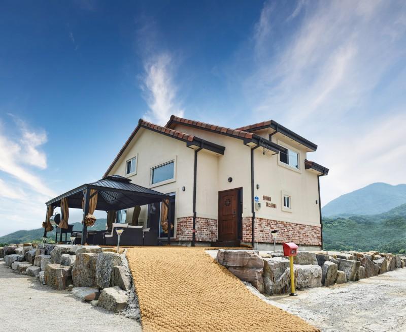 Hadong Group Family Pension Yuline Farm Stay