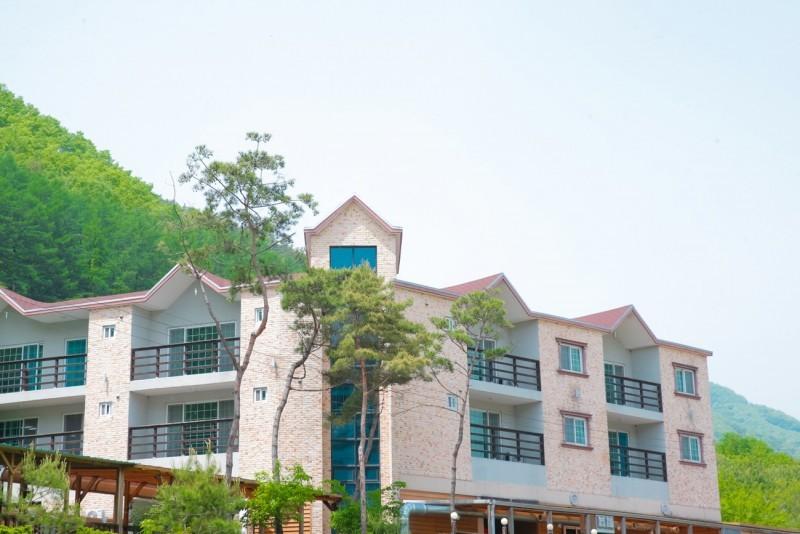 Yeongwol Milky Way Valley Pension (near Donggang, family, couple)