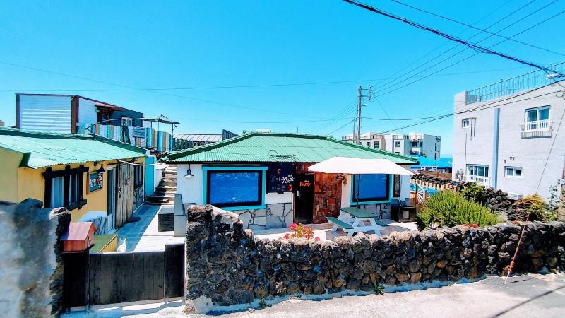 Jeju Woljeonggaok Pension