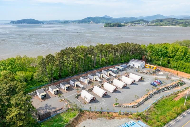 Seocheon Ocean Place Glamping Caravan