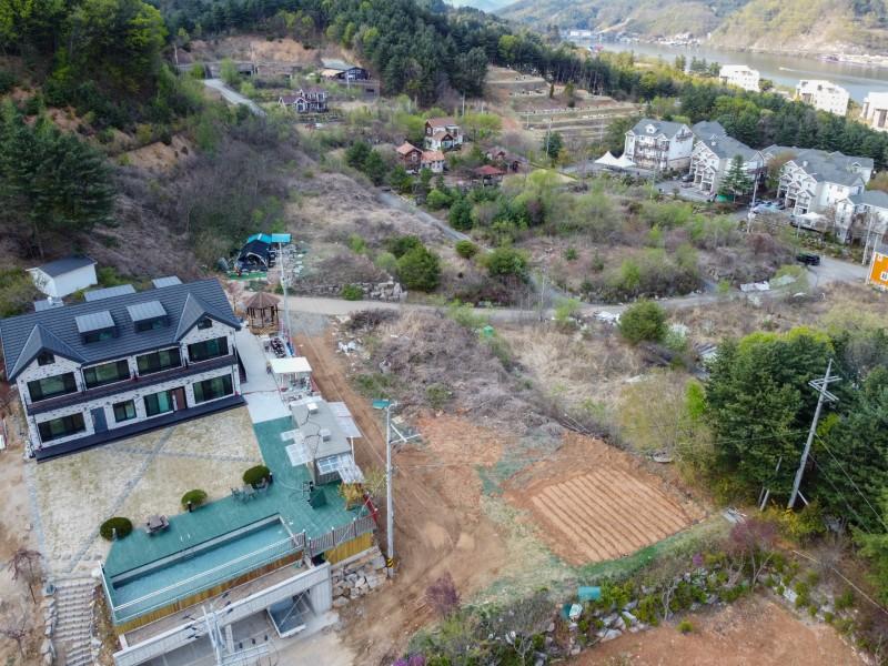 Gapyeong Seravi Pool Villa-23