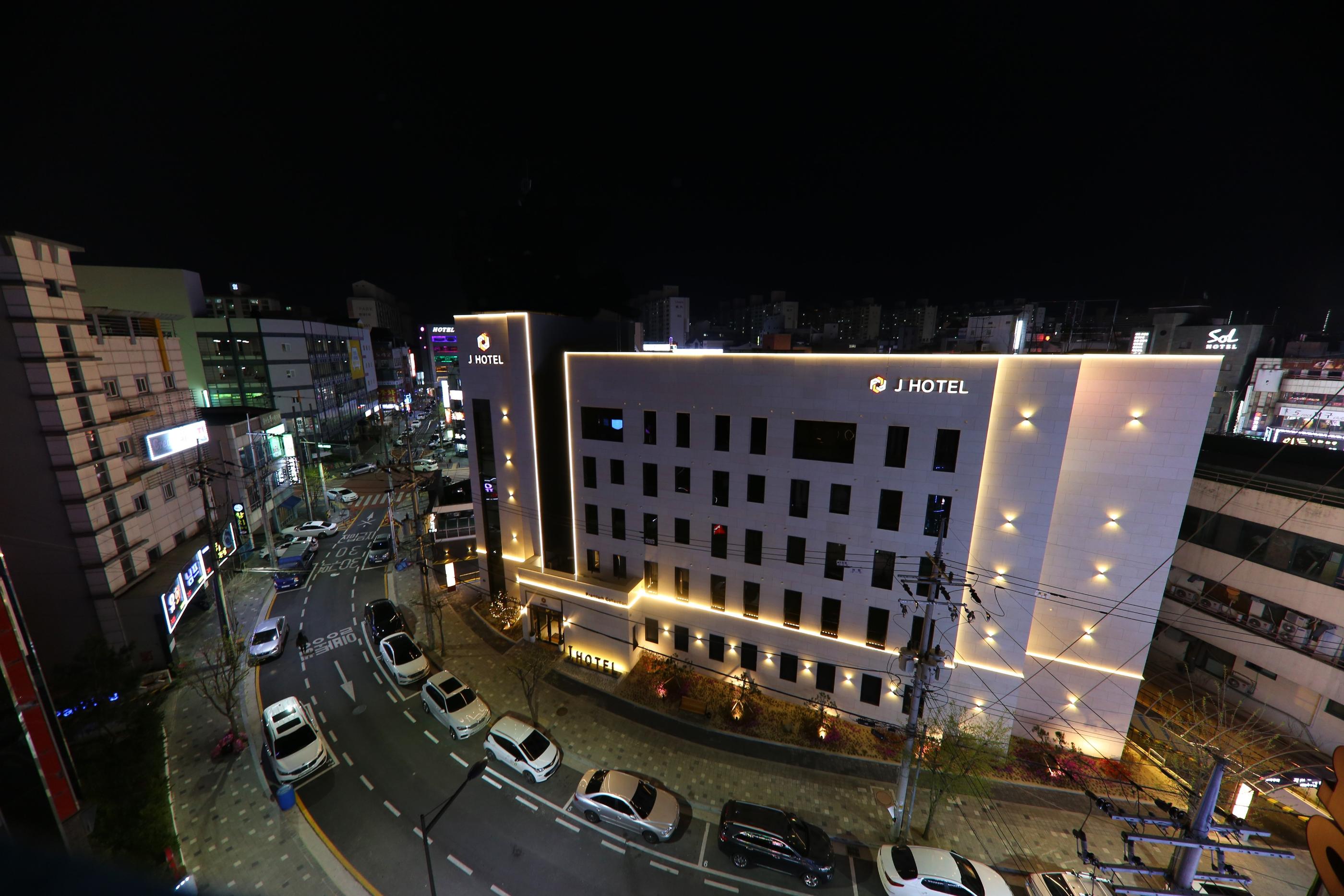 Cheongju J Hotel