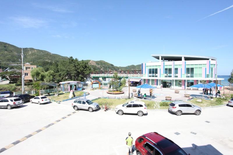 Samcheok Yonghwa Beach Pension