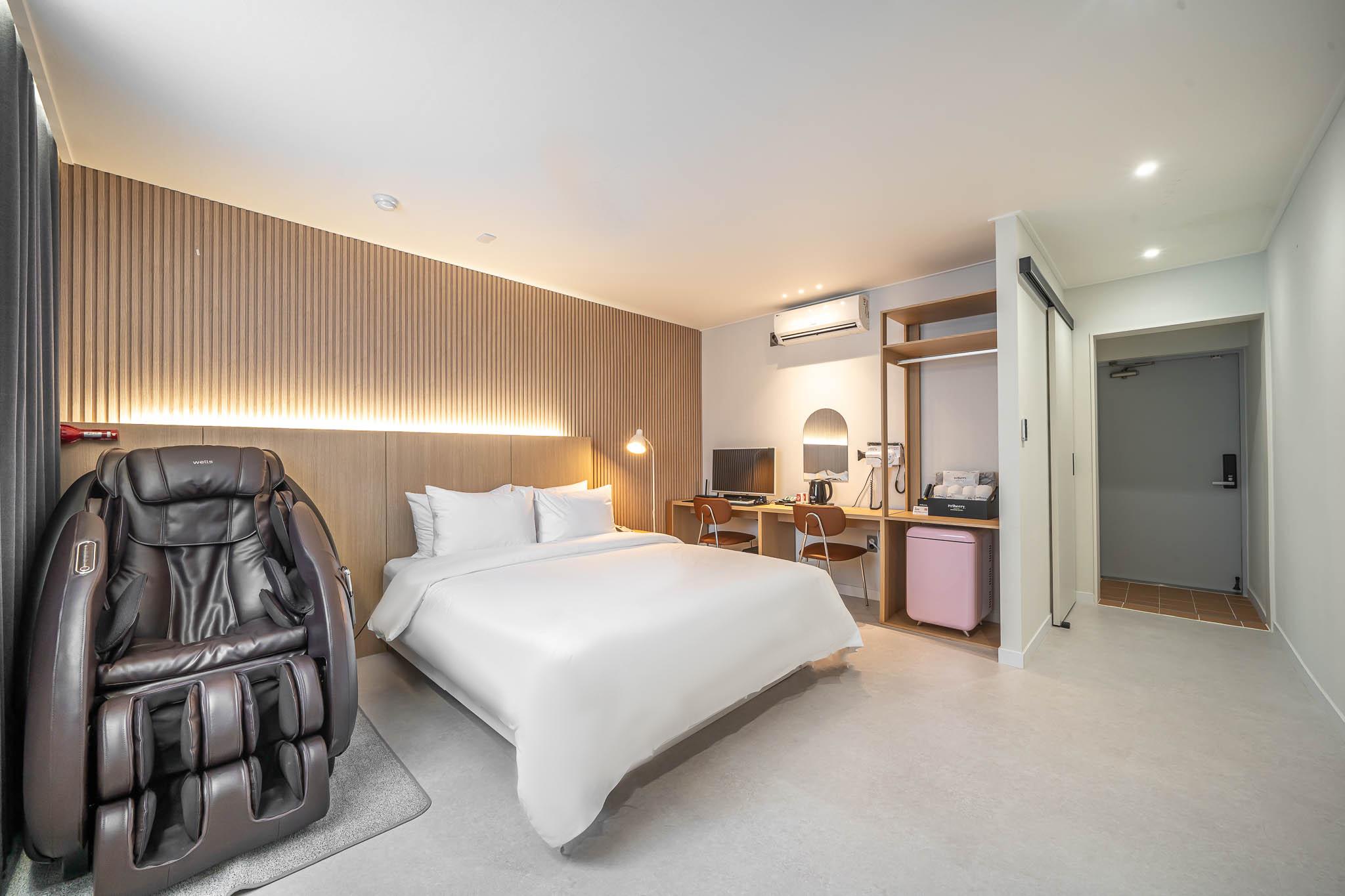 Changwon Jinhae Hotel PRI BERRY
