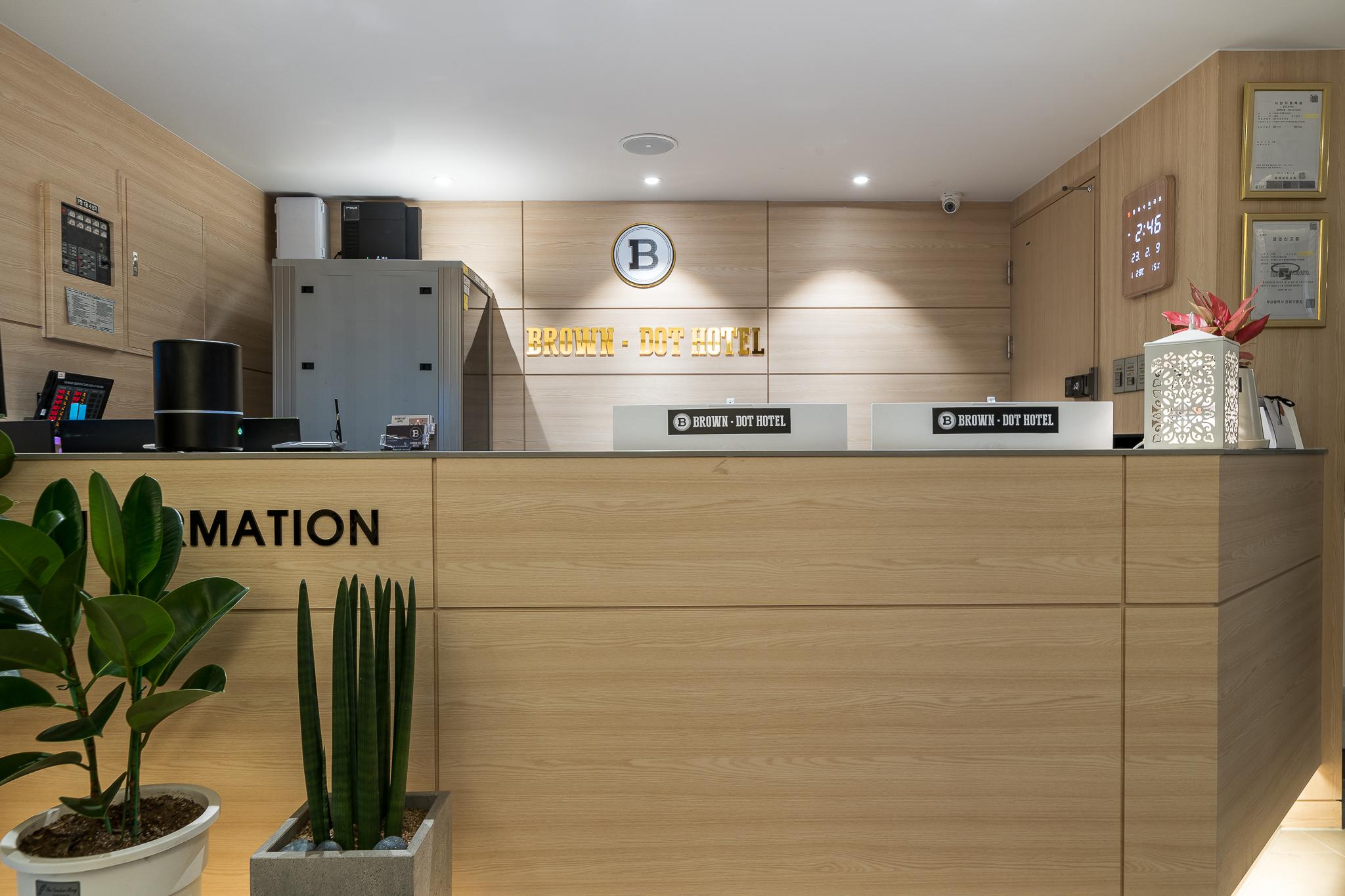Busan Yeonsan-dong Brown Dot Yeonsan Station Branch-15