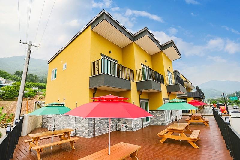 Namhae Gonige Pension