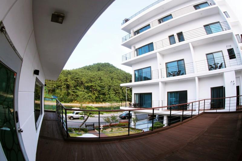 Busan Songjeong Ato Pension-11