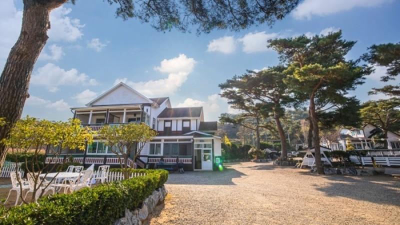 Taean Dongbaekwon Pension