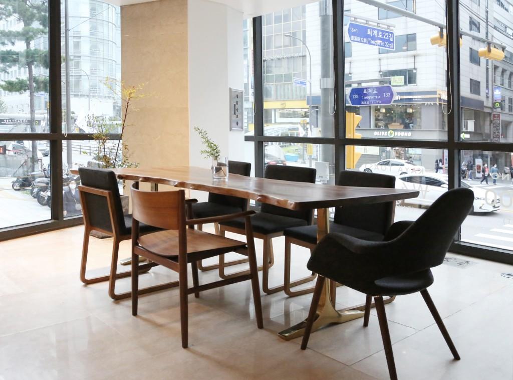 Prince Hotel Myeongdong-17