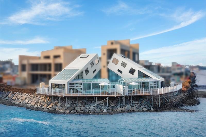 Daebudo White Cube Pension-5