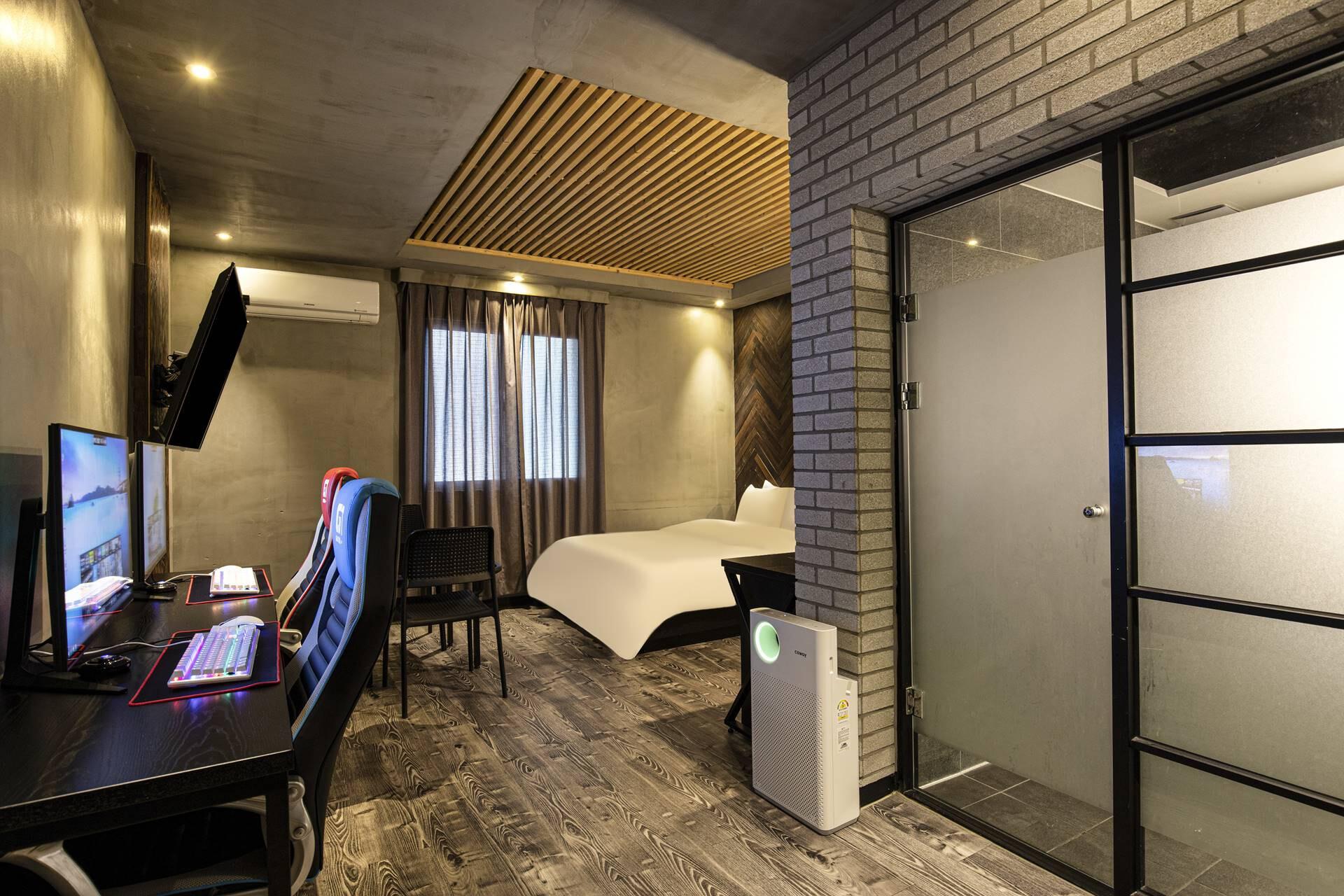 프리미엄게이밍룸(2PC,라이젠5 56