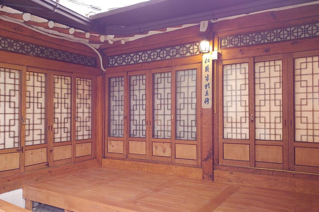 Bukchon Sohyeondang Hanok Stay-39