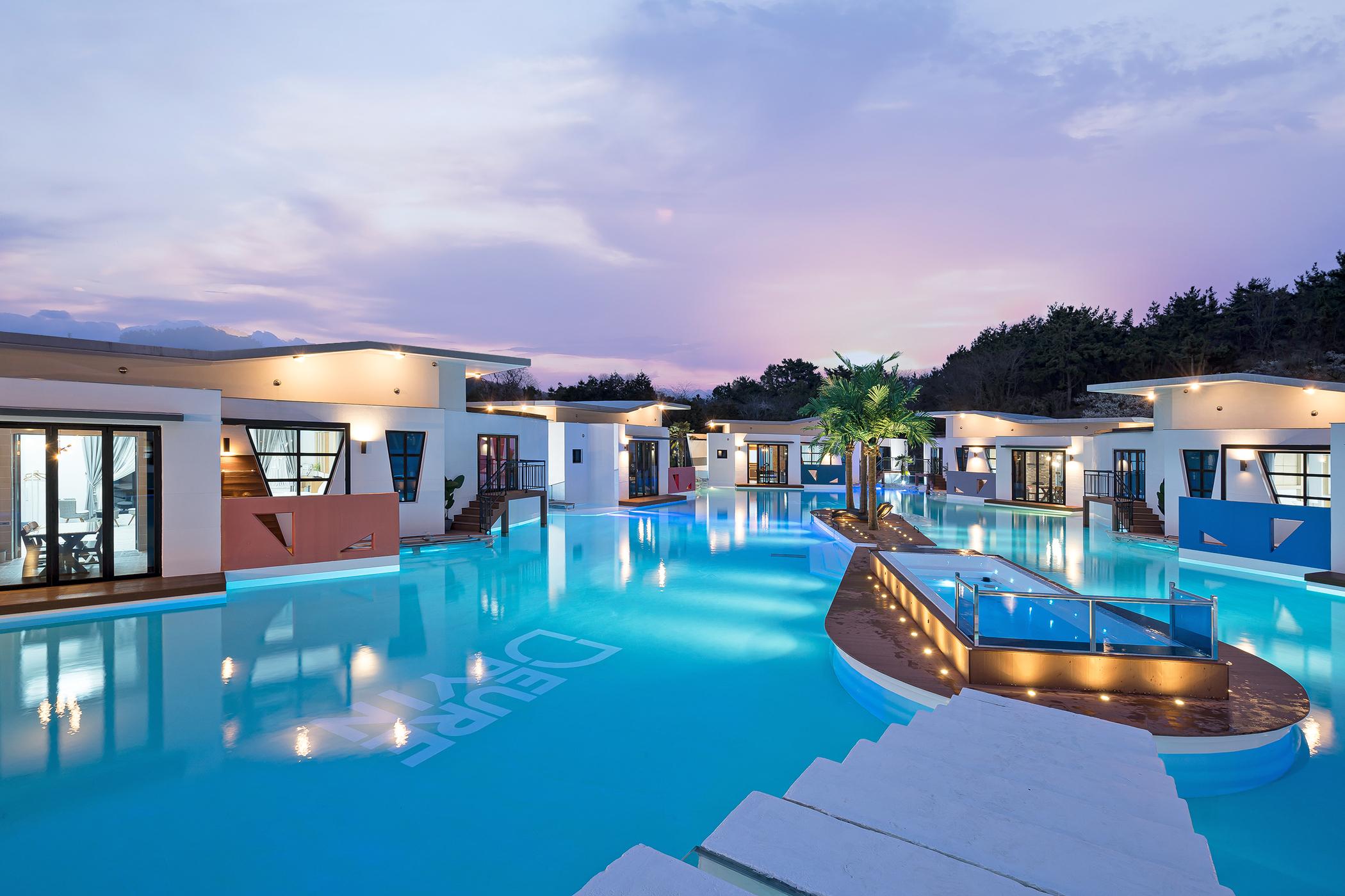 Tongyeong Drapery Pool Villa