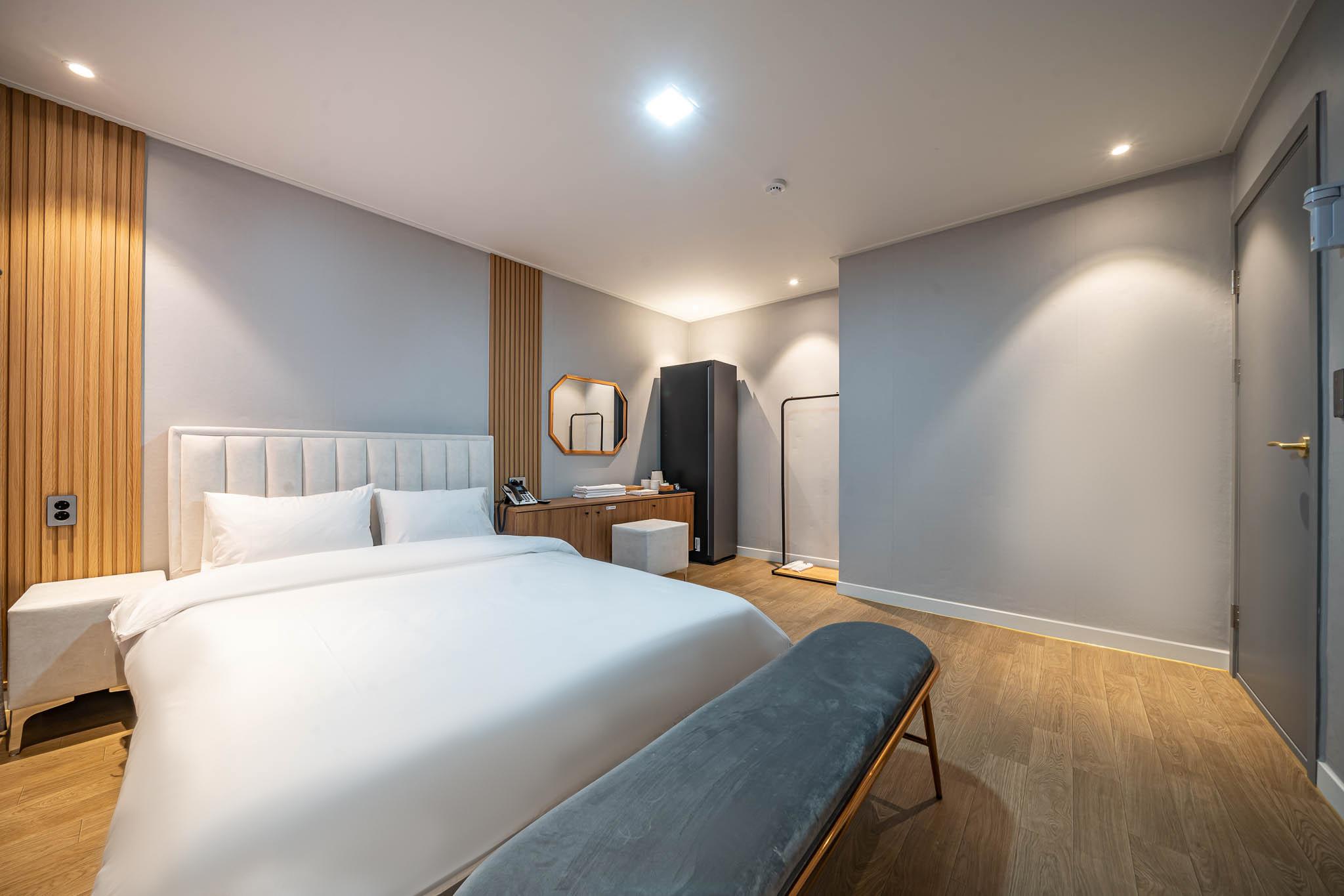 Changwon Jinhae Hotel SHEJA