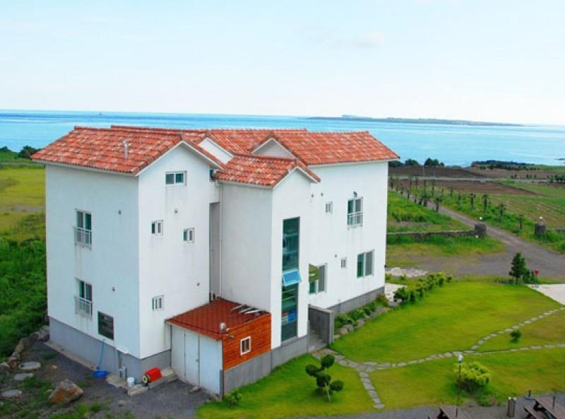 Seogwipo Weplay Pension