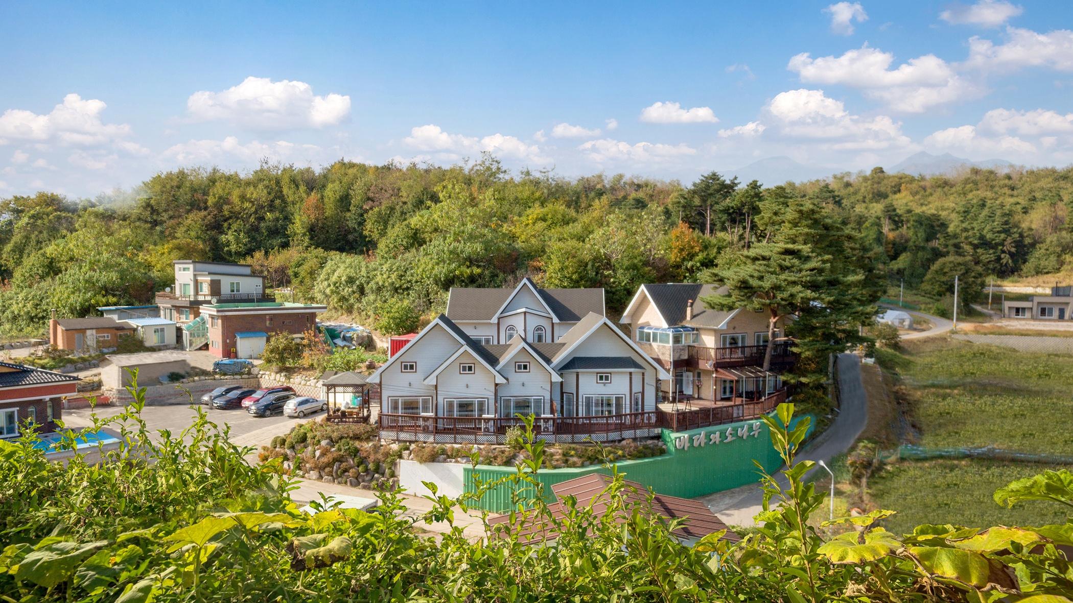 Yangyang Sea and Pine Pension