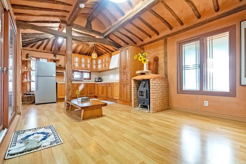 Yongin Hanok Tres Bien Pension-2