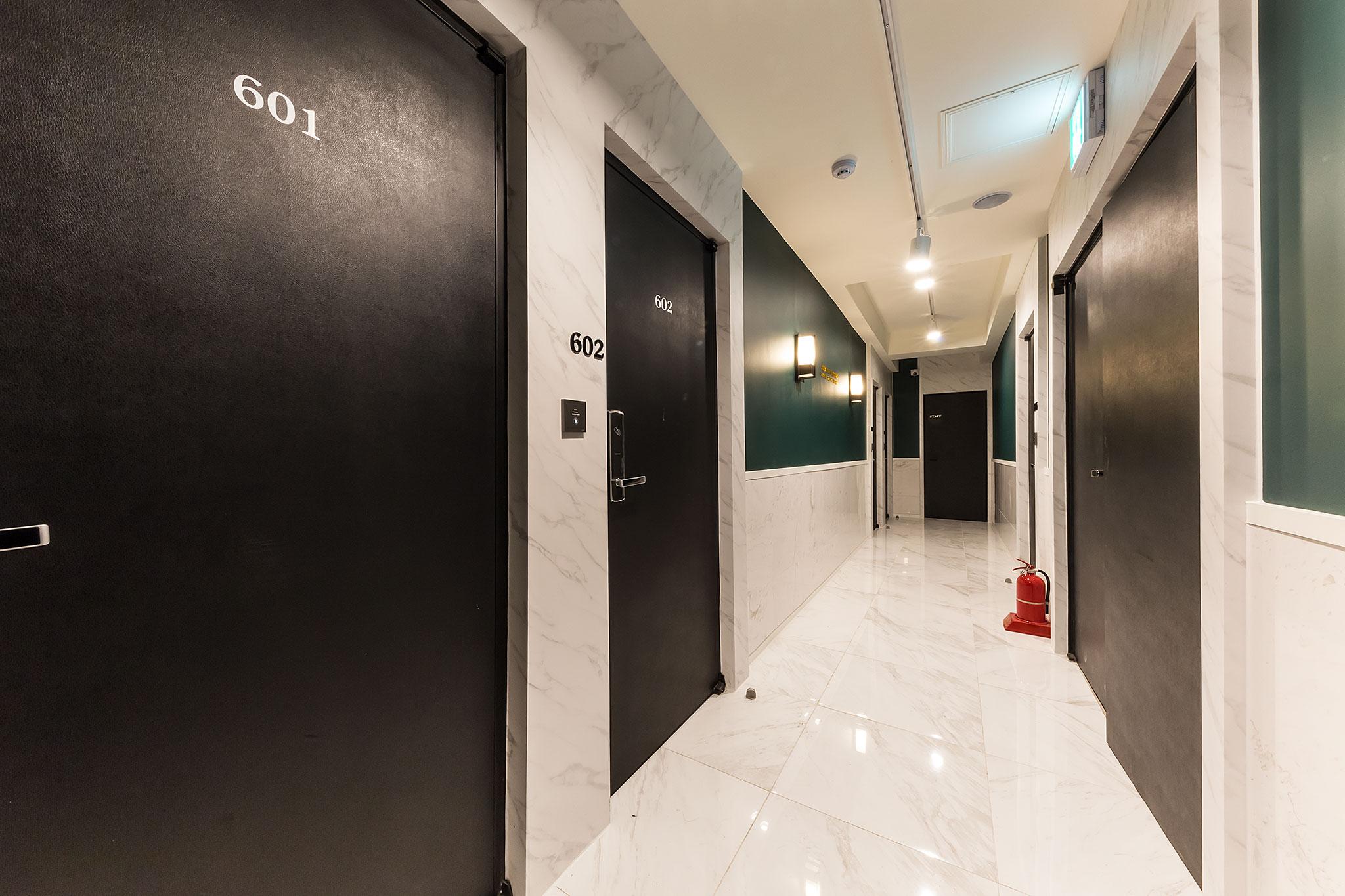 University of Foreign Life Hotel Raha-5