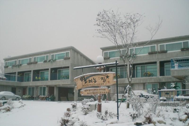 Ganghwado Byulheunjip Pension-39