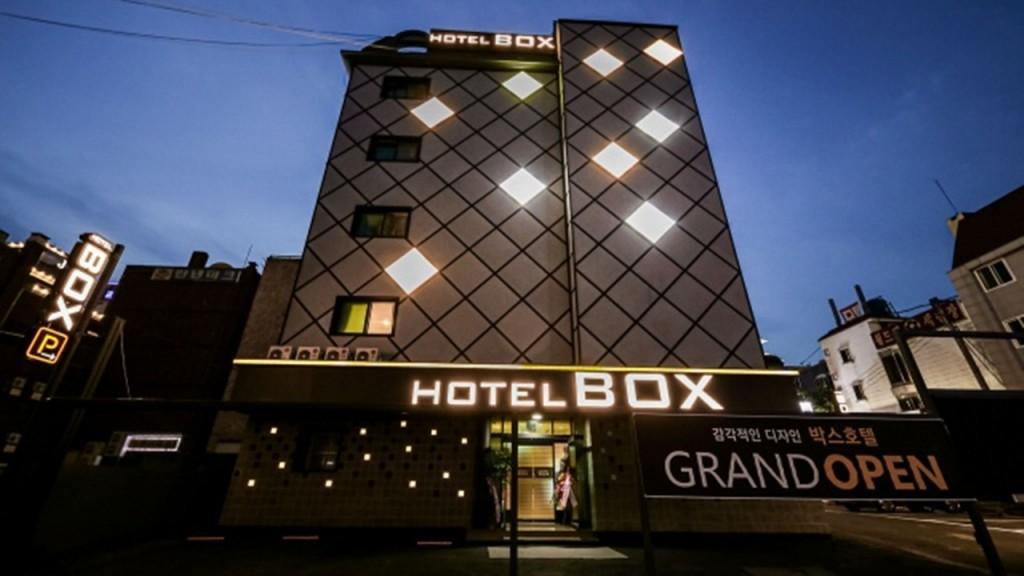 Yongjeondong Box Hotel