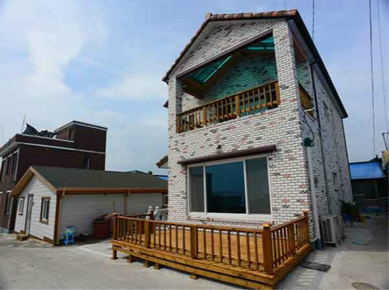 Goseong Sunhill House Pension