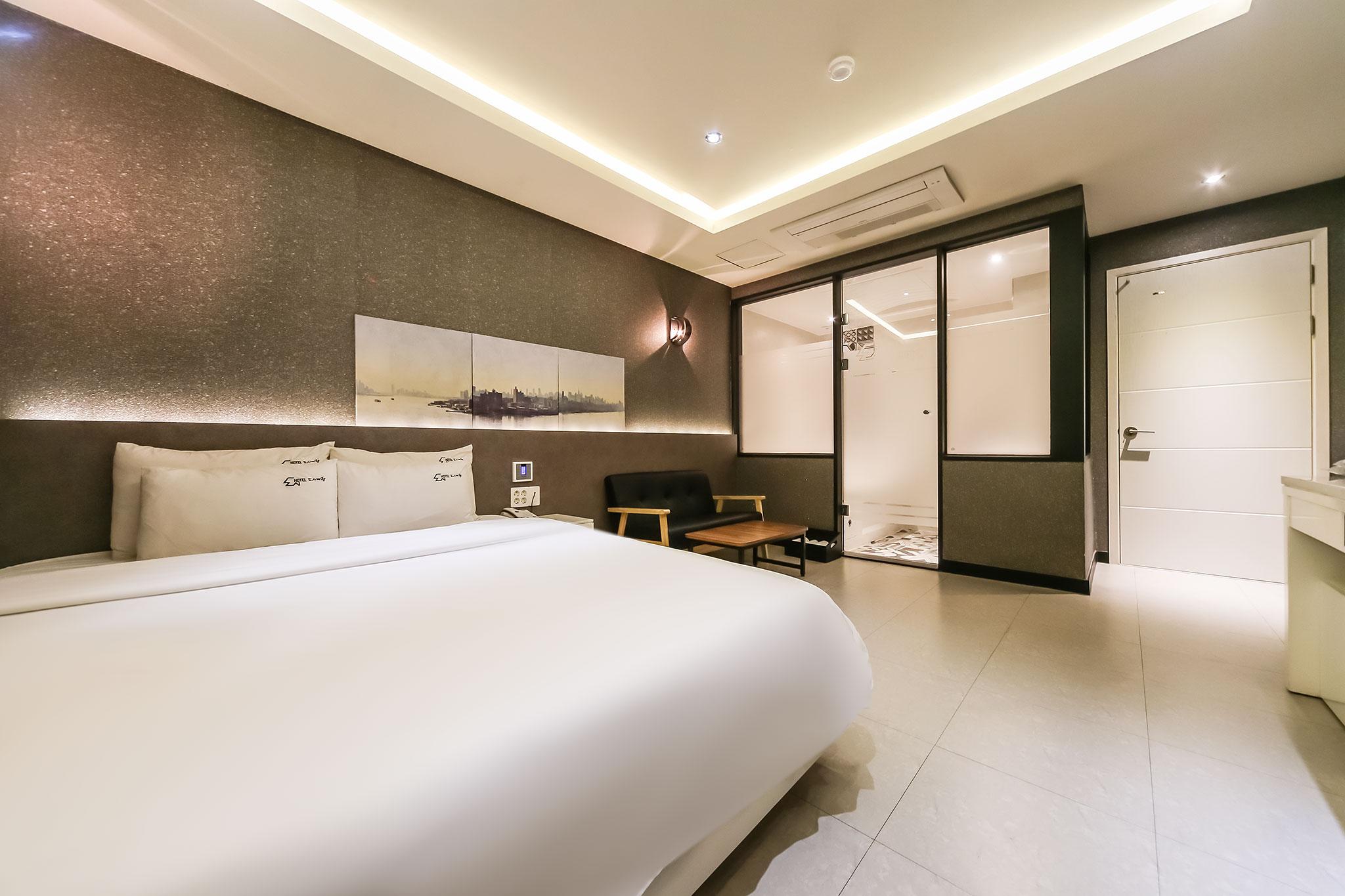 Changwon Myeongseo-dong Hotel City Travel