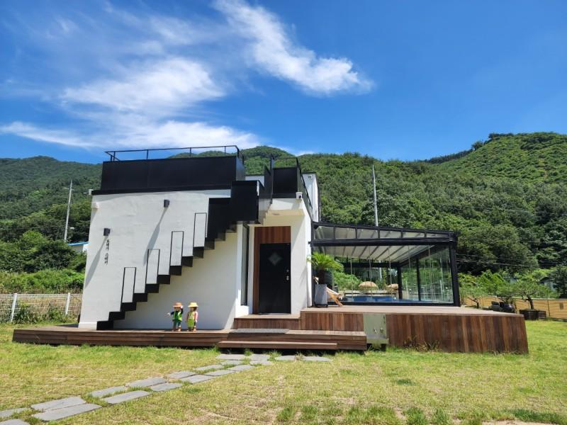 Cheongju Botaega Stay Pool Villa