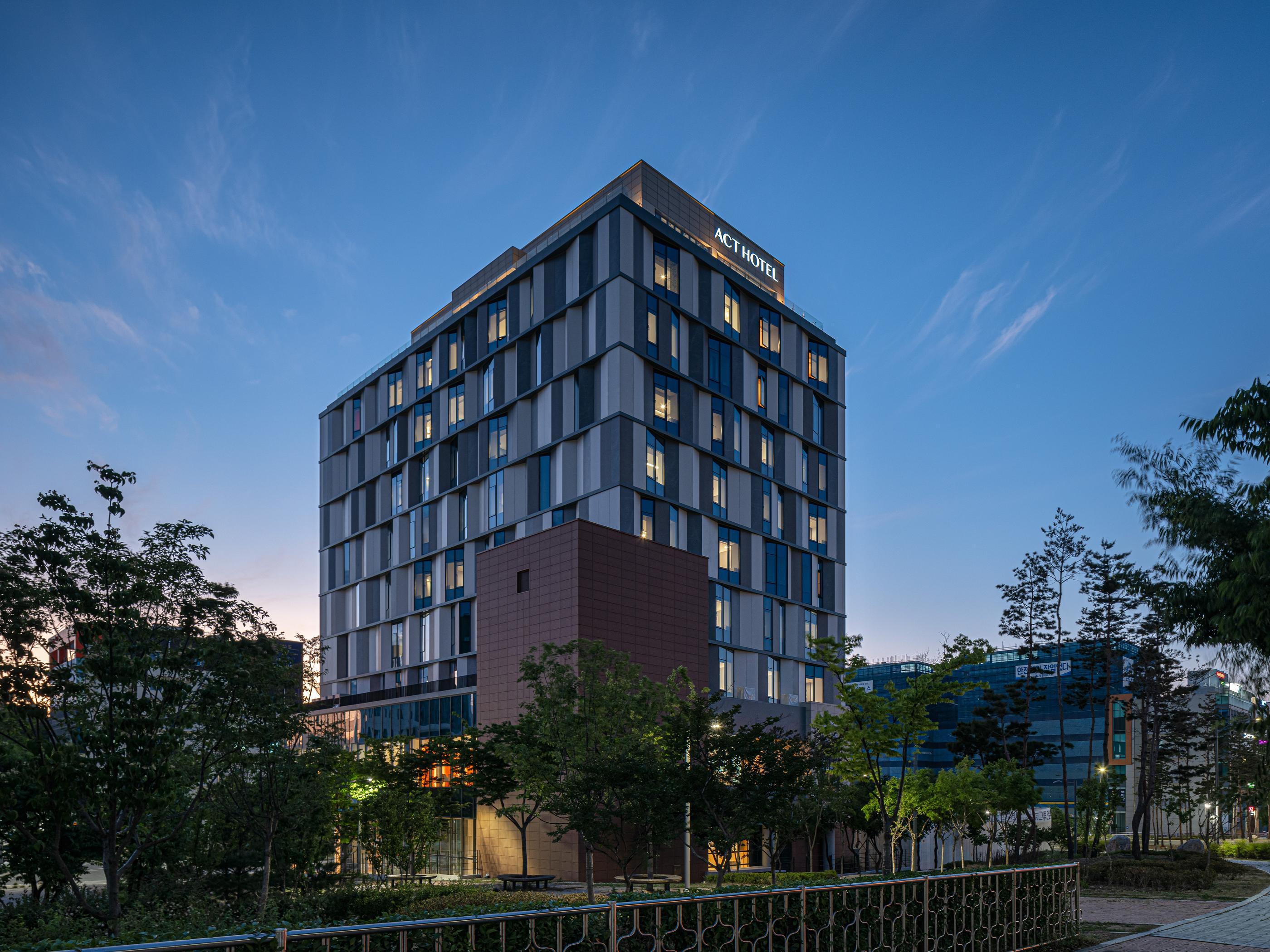 ACT Hotel