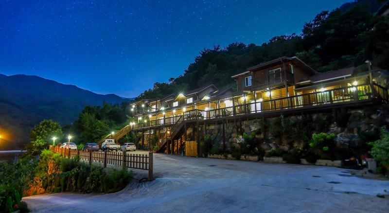 Gurye Jirisan Yasengwha Pension