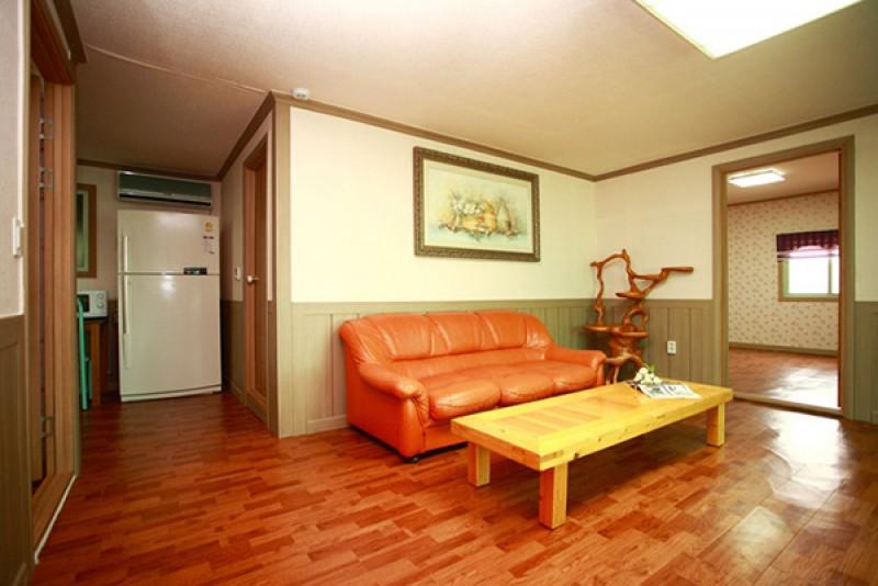 Pocheon Lake Side Beautiful House Pension-5