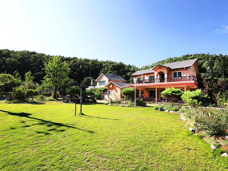 Yangpyeong Jinggumdari Pension