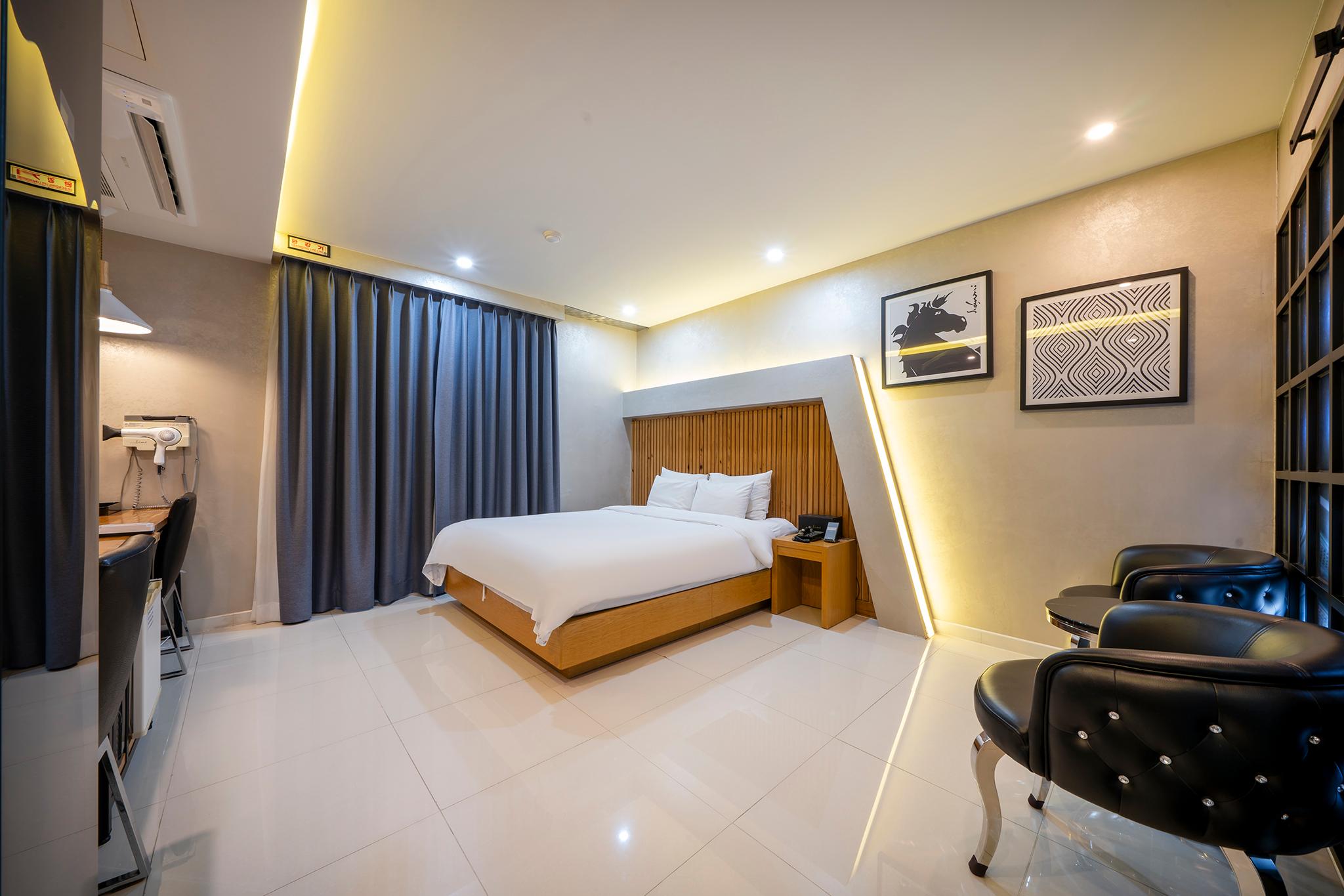 Jeonju Uadong Hotel Lime