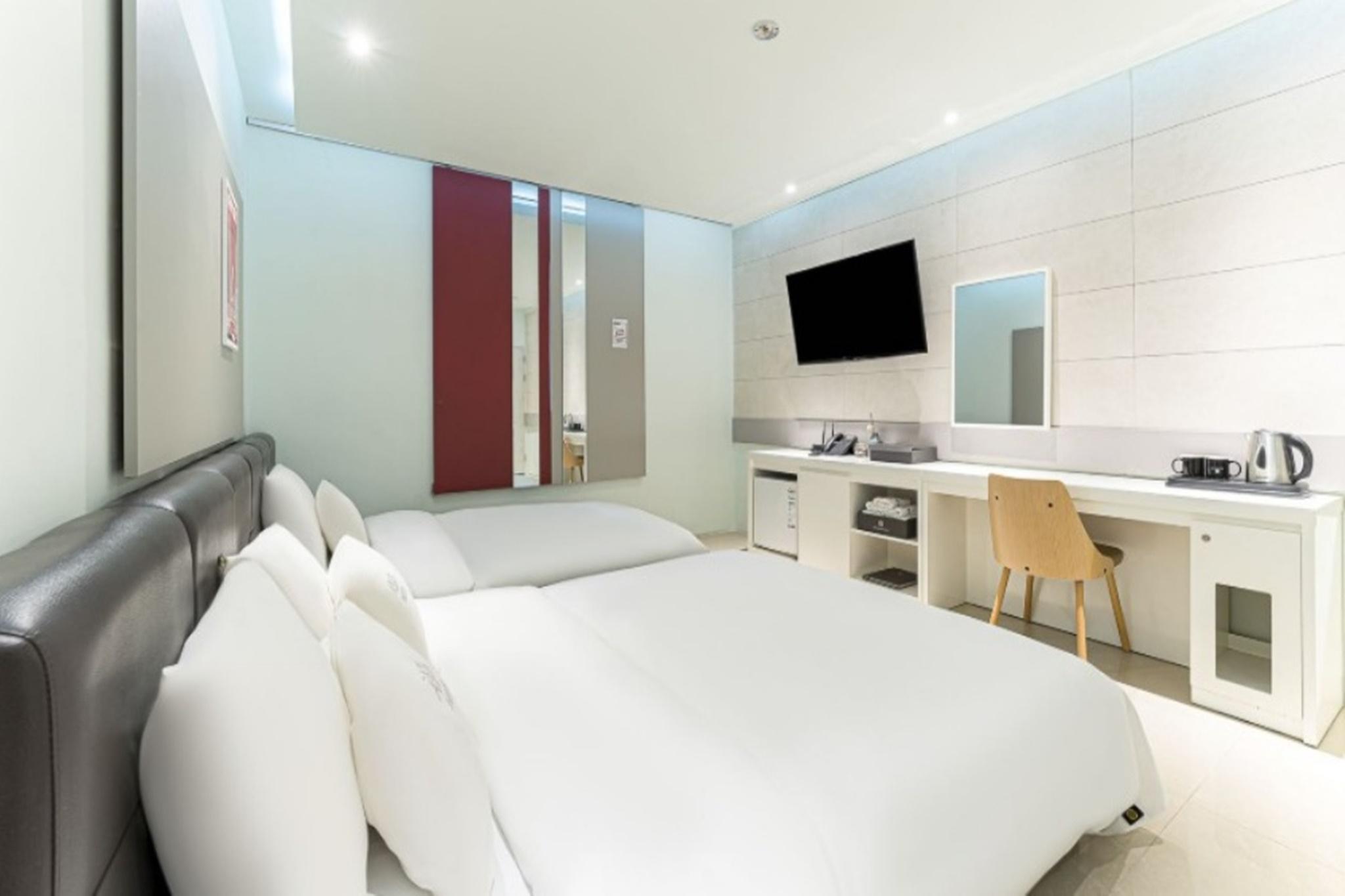 Gimpo Penta Star Hotel