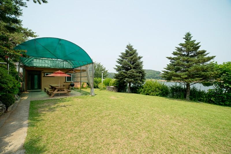 Ganghwado Neulpurun Lakeside Pension-13