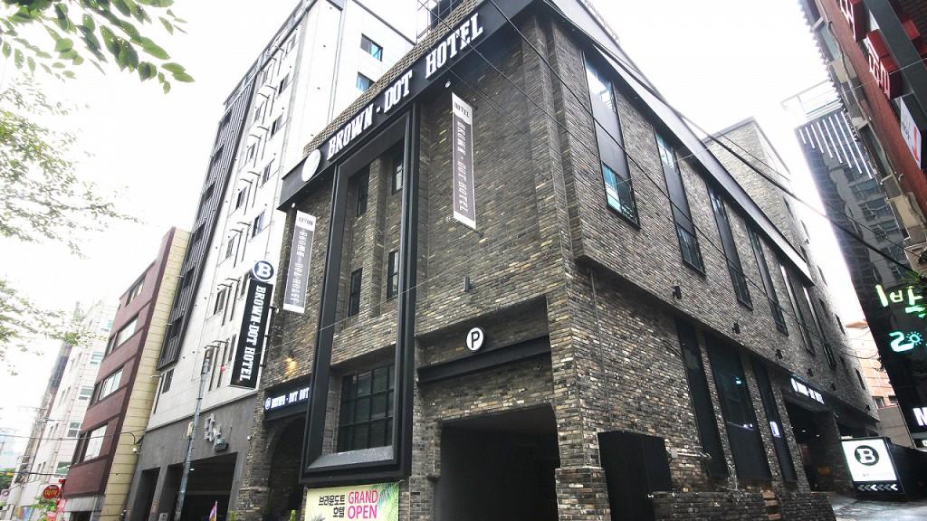 Yangjeong Brown Dot-9