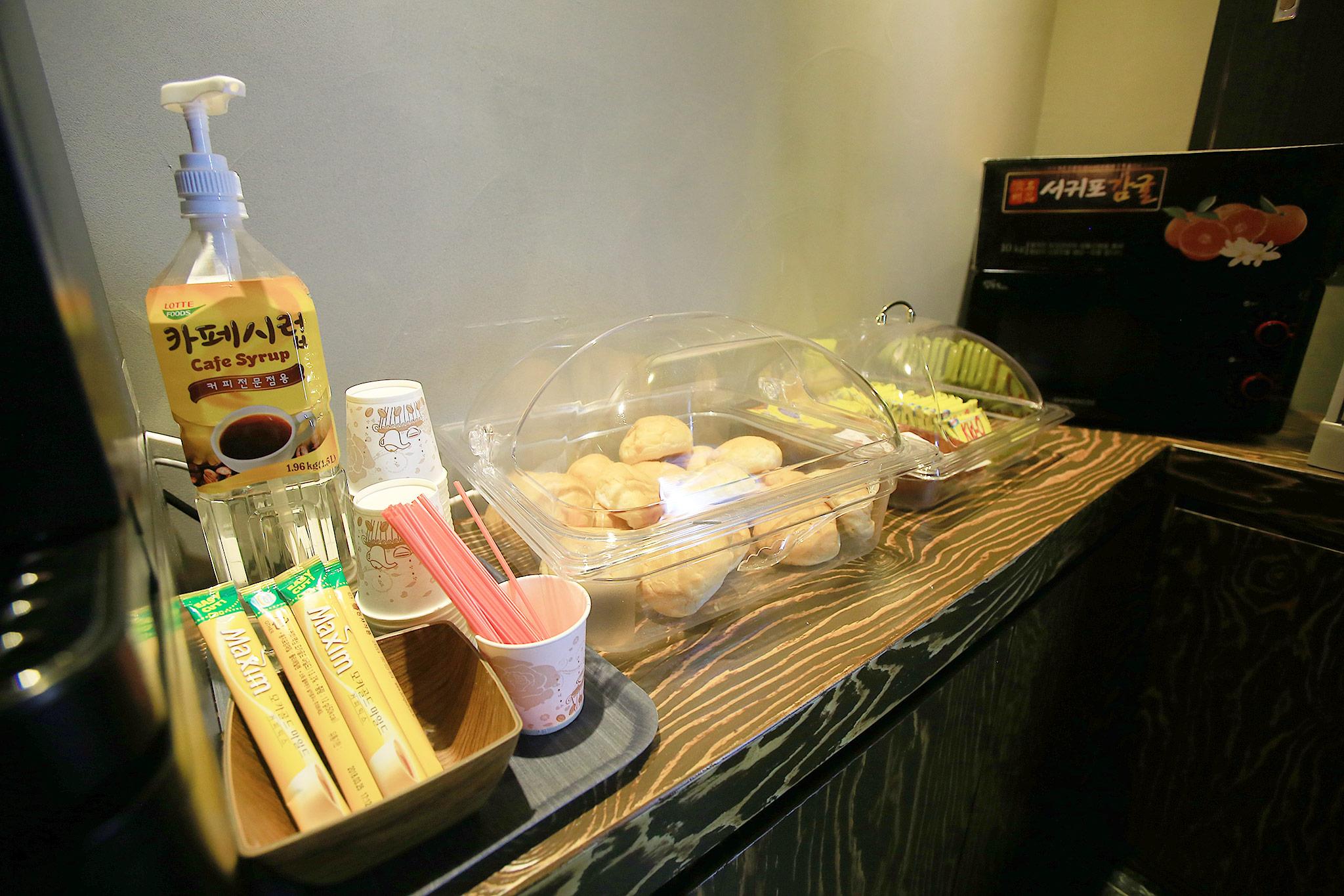 Suwon City Hall Station La Mer-6